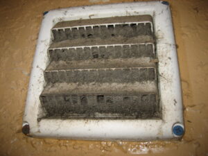 An Unserviced Filter air i ntake filter